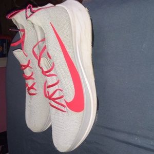 Nike zoom fly fk 10.5  gun smoke red